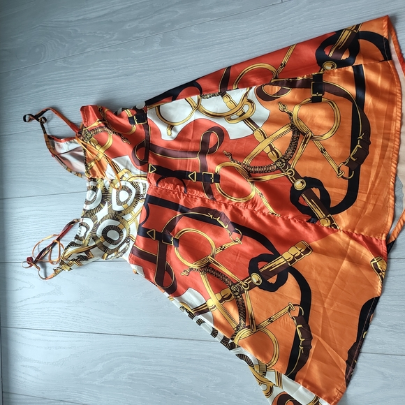 Dress - Picture 2 of 2